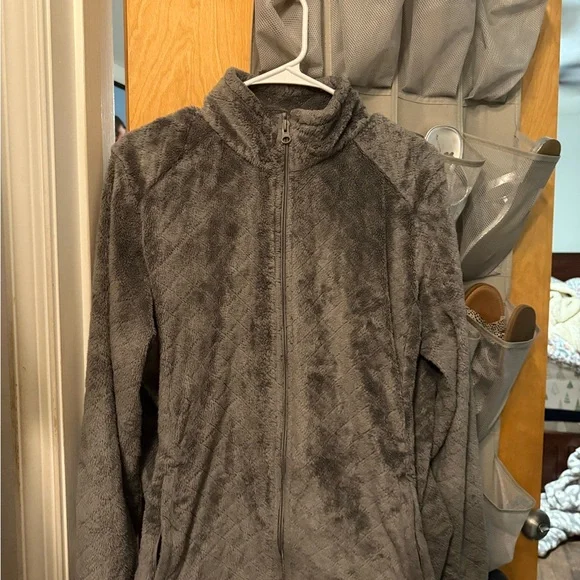 Natural Reflections Gray Fleece Jacket - Picture 1 of 2